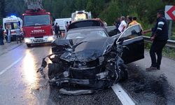 Burdur'da kaza: Ali Yılmaz öldü. Hüseyin Motor, Mehmet Yenal, Recep ve Fatma Tag yaralandı