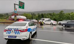 TEM'de Ankara İstanbul yönü trafiğe kapatıldı