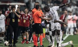 Aboubakar'dan müthiş gol. Beşiktaş kazandı Avrupa'da gruplara kaldı