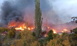 Kastamonu'da yangın devam ediyor. 15 ev küle döndü