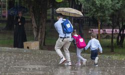 Samsun'da şiddetli yağış! Okullar tatil edildi