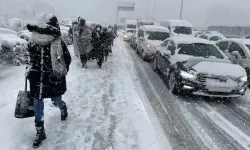 Atkı, bere, eldiven ne varsa hazırlayın: İstanbul'a ilk kar yağışı için tarih verildi