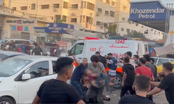 İsrail yine Gazze'de hastaneleri bombaladı