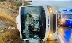 Amasya'da otobüs devrildi! 27 yaralı