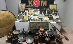 Bursa’da bir evden 620 adet tarihi eser ele geçirildi!