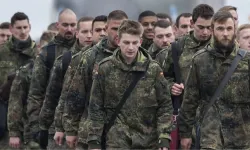 Almanya, Türkleri askere almaya hazırlanıyor: Verecekleri maaş dudak uçuklatıyor