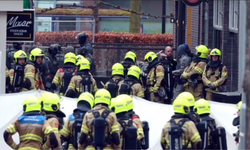 Hollanda'da bir kafede rehin krizi! Polis bölgeyi boşalttı