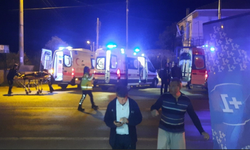 Milas’ta servis minibüsleri çarpıştı: 29 yaralı!