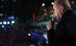 Erdoğan'dan balkon konuşması. Seçimin galibini açıkladı