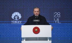 Erdoğan: Savcılarımızla kovalamaya devam edeceğiz