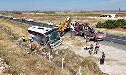 Şanlıurfa'da yolcu otobüsü devrildi: Yaralılar var!