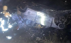 Konya'da otomobil şarampole yuvarlandı:  4 kişi yanarak can verdi 2 yaralı!