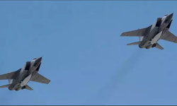 Barents Denizi'nde Rusya  ABD bombardıman uçaklarını önledi!