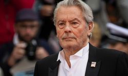 Dünyaca ünlü aktör Alain Delon hayatını kaybetti