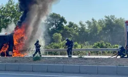 Antalya'da yolcu dolu otobüs alev aldı