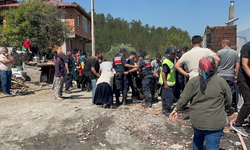 Kastamonu'da yangın faciası: 16 yaşındaki  Alperen Bulanıkoğlu öldü, üç ev kül oldu