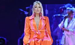 Ajda Pekkan konserinde gerginlik: Yuhaladılar, konser alanını tek ettiler!