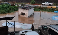 Trabzon'da sağanak yaşamı olumsuz etkiledi!