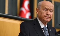 Bahçeli’den net mesaj: "DEM'li vekillerle tokalaşmam, gerekeni yaptım"