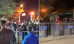 2 belediyeye atanan kayumlar ardından belediye önünde protestolar başladı!