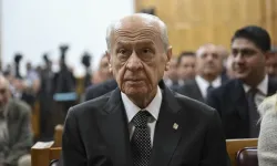 Bahçeli'den çarpıcı mesajlar: Dikkat çeken yüzük ve rozeti!