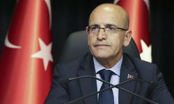 Bakan Mehmet Şimşek'ten gençlere tavsiye: "Sigara içmeyip birikim yapın"