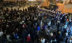 Akdeniz Belediyesi’ne kayyum atanması protestosunda gerginlik: 5 gözaltı!