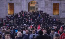 Binlerce kişinin katıldığı Filistin'e destek yürüyüşünden ilk görüntüler geldi