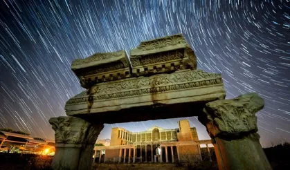 Manisa Salihli'de Perseid meteor yağmuru eşsiz görüntüleri ortaya çıkardı