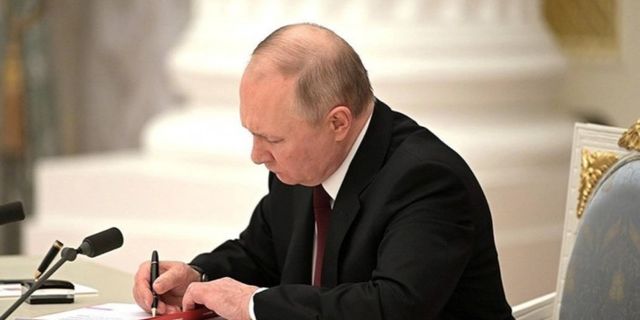 Rusya Devlet Başkanı Putin, eş cinsel ilişkilere savaş açtı!