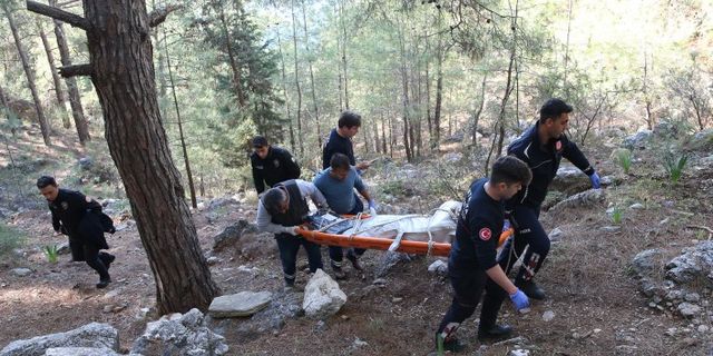 Alanya'da dün kaybolan Elif Emeksiz bugün ölü bulundu
