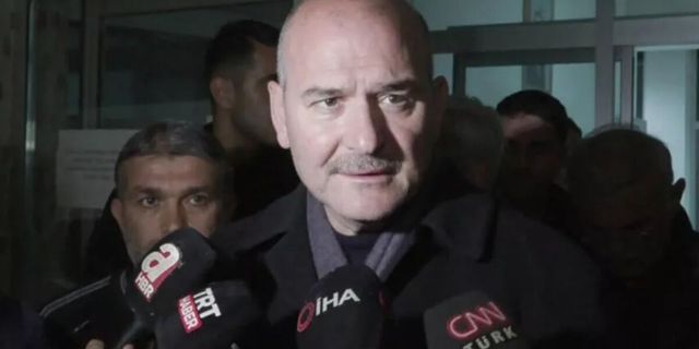 Soylu'dan F.Bahçe ve Beşiktaş tribünlerindeki istifa çağrılarına flaş açıklama