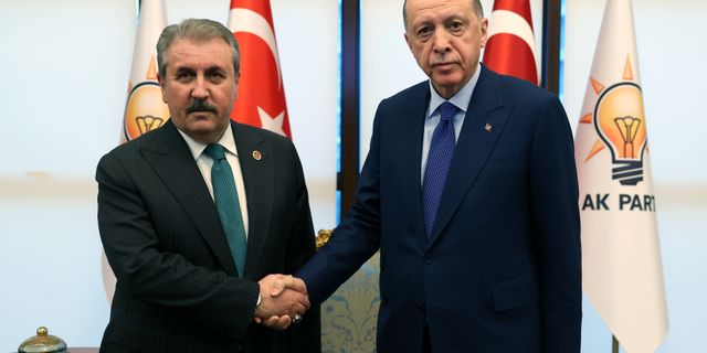 Cumhurbaşkanı Erdoğan, BBP Genel Başkanı Destici'yi kabul etti. Görüşmeden sonra flaş açıklama