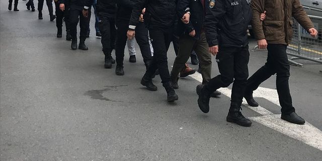 İstanbul, Bursa, İzmir'de eş zamanlı operasyon. Çok sayıda şüpheli yakalandı