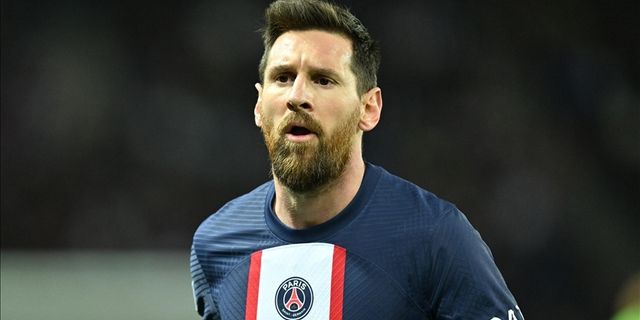 Paris'te ıslıklanan Messi kararını verdi: Utanç verici