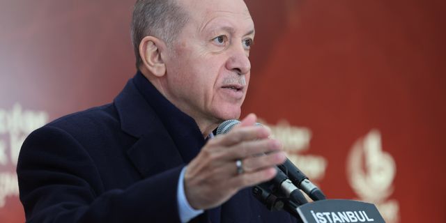 Erdoğan: Ayıptır biraz kafanı çalıştır. Bizim kapılar kapandı ona