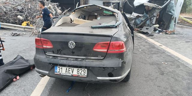 Hatay'da devrilen tıra çarpan otomobilin sürücüsü Ahmet Çağırır öldü