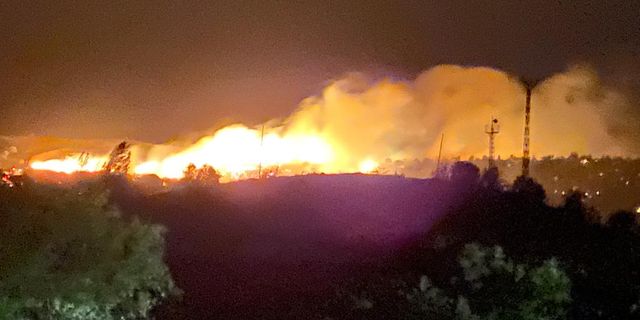 Malatya'da kayısı bahçelerinin olduğu alanda büyük yangın