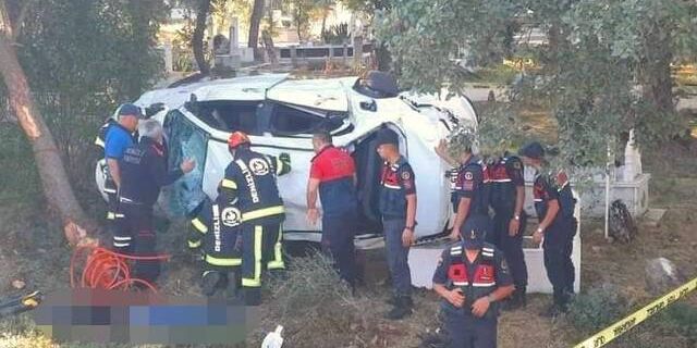 Denizli'de otomobille motosiklet çarpıştı: Mehmet Şandede, Hatice Şendede ve Adem Gökin öldü