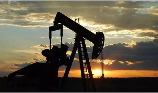 Brent petrol yüzde 0,49 artışla işlem görüyor! İşte detaylar