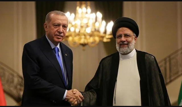 Cumhurbaşkanı Erdoğan İran Cumhurbaşkanı ile bir araya geldi