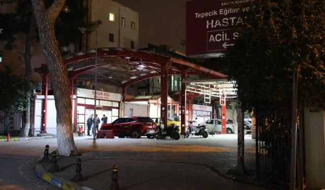 İzmir'de bıçaklanarak hastaneye kaldırıldı. Hastanede de bıçaklandı