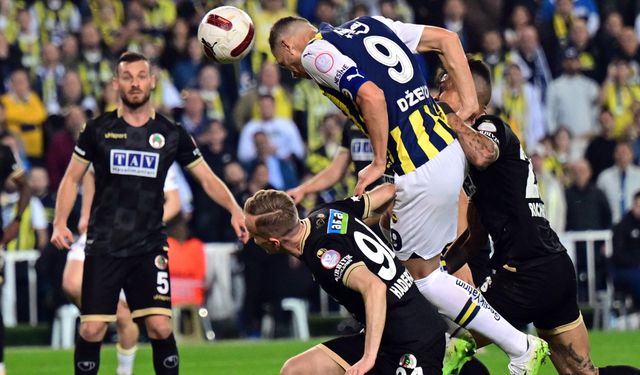 Fenerbahçe koltuktan düştü. Alanyaspor'a takıldı zirveyi Galatasaray'a kaptırdı