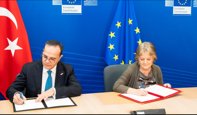 1 Milyar Euro deprem desteğinin 400 milyonu için imzalar atıldı!