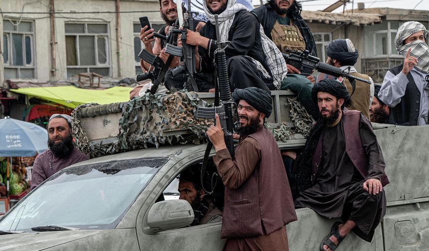 Taliban bile 'liyakat' dedi: Getirdikleri yeni yasa çok konuşulur
