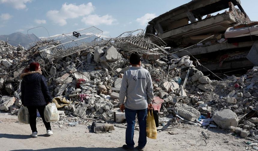 Bir ülke daha depremzedelere elini uzattı: Vize kolaylığı sağlayacaklar