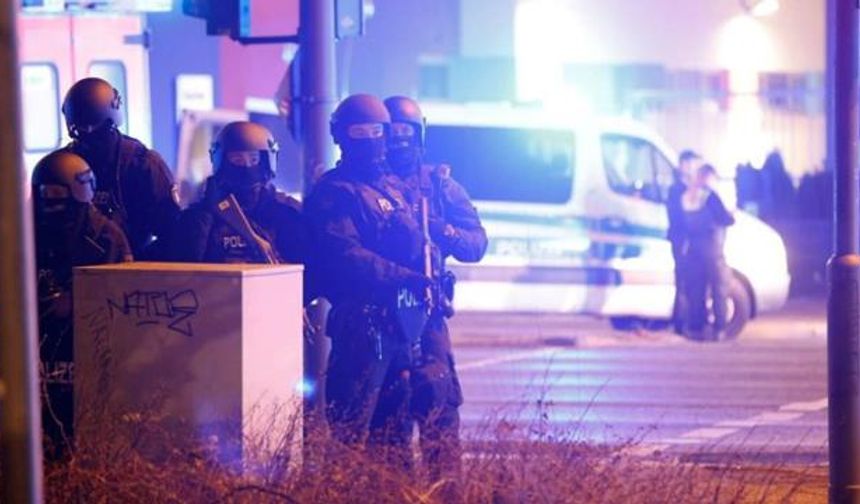 Almanya'da kilisede silahlı saldırı: 7 kişi öldü