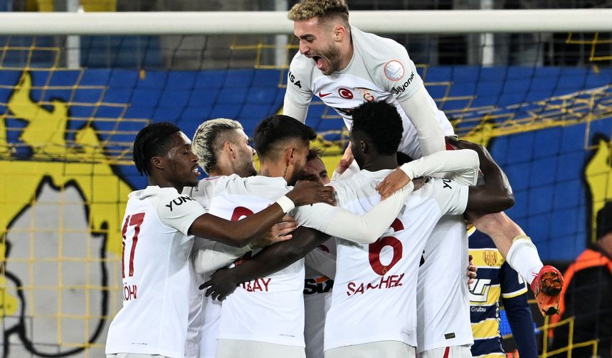 Galatasaray Ankaragücü'nü yendi Okan Buruk Fenerbahçe hayalini açıkladı