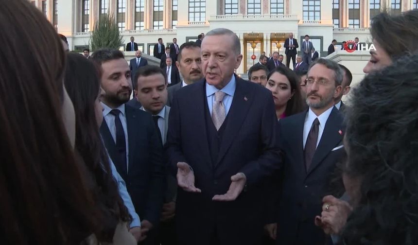 Erdoğan'dan öğretmenlere müjde. Özgür Özel'e de mesaj gönderdi