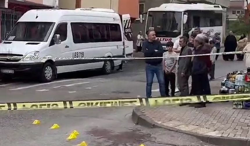 İstanbul'da yabancı uyruklular satırla dehşet saçtı: 1 kişi öldü